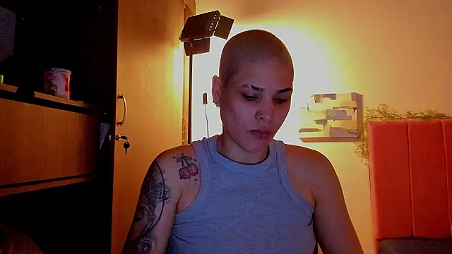 Charlee pink online show from March 14, 6:58 pm