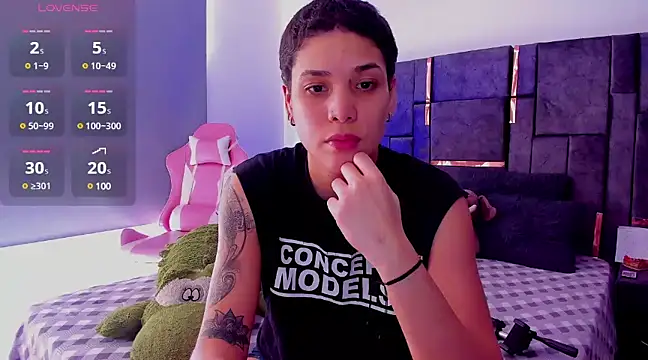 Charlee pink online show from March 10, 6:56 pm