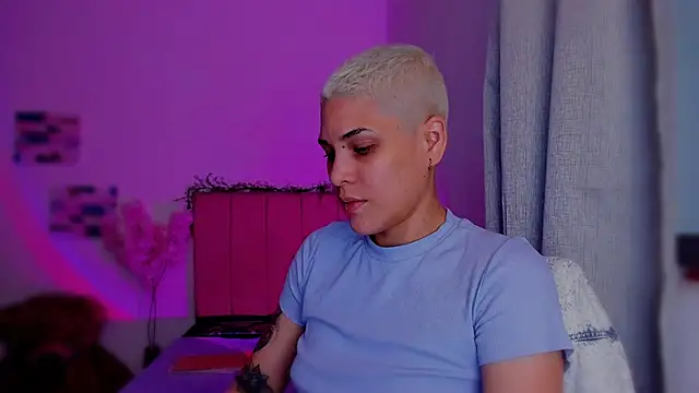 Charlee pink online show from February 27, 12:55 am