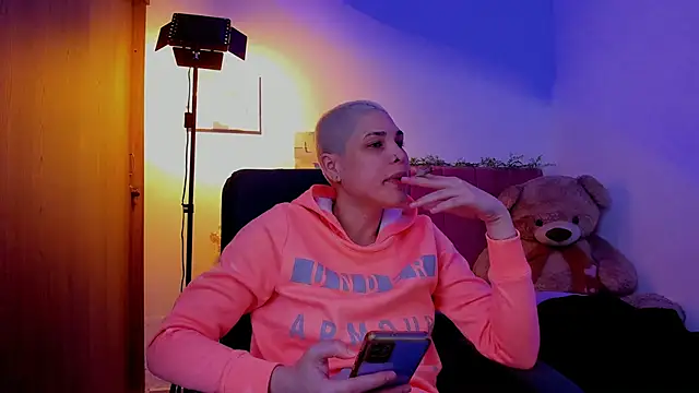 Charlee pink online show from April 17, 3:20 am