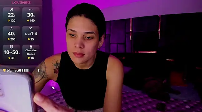 Charlee pink online show from March 7, 9:29 am
