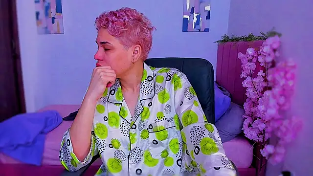 Charlee pink online show from December 16, 4:55 pm