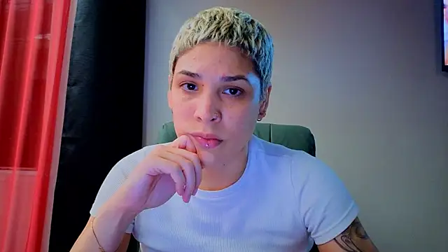 Charlee pink online show from July 9, 9:14 pm