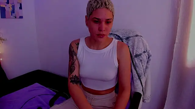 Charlee pink online show from October 5, 4:53 pm