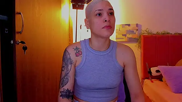 Charlee pink online show from March 26, 8:51 pm