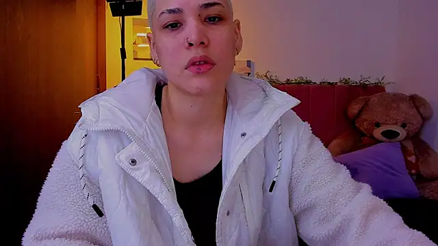 Charlee pink online show from April 5, 2:57 pm