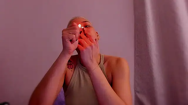 Charlee pink online show from February 17, 2:42 am