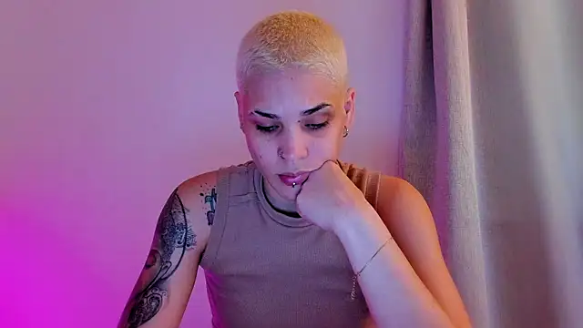 Charlee pink online show from January 17, 4:27 am