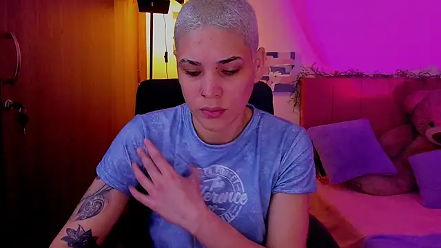 Charlee pink online show from March 28, 10:11 pm