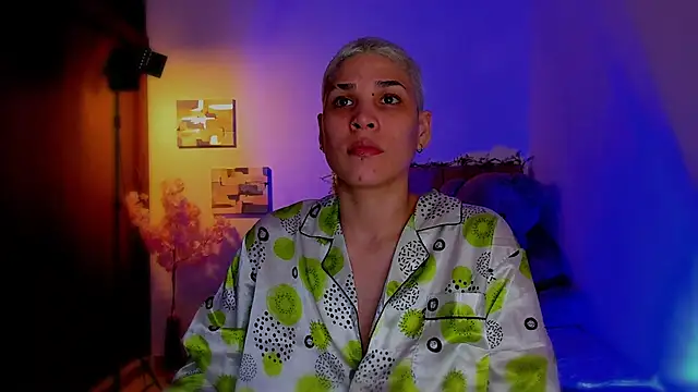 Charlee pink online show from March 4, 3:25 am