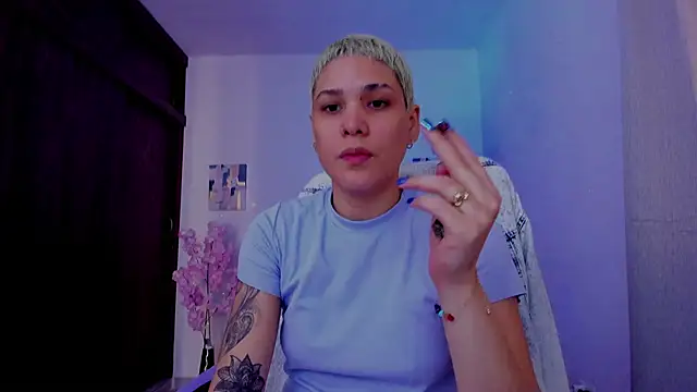 Charlee pink online show from September 26, 1:40 pm