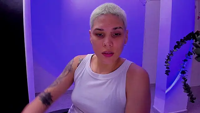 Charlee pink online show from September 12, 6:02 am