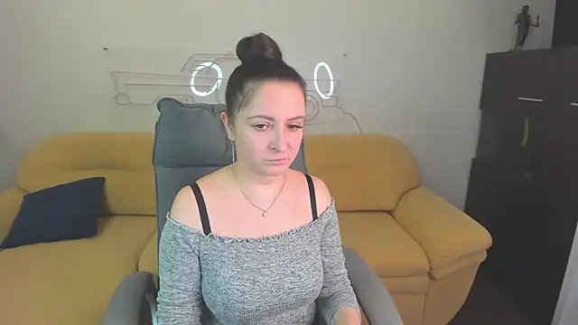 Snapshot of AngellLika chatting on January 10, 2:45 pm AngellLika online show from January 10, 2:45 pm