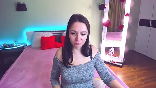 Snapshot of AngellLika chatting on March 20, 4:31 pm AngellLika online show from March 20, 4:31 pm
