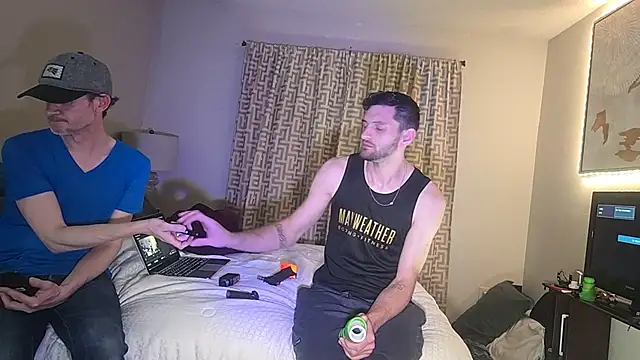 ChillzPnp online show from April 15, 3:01 am