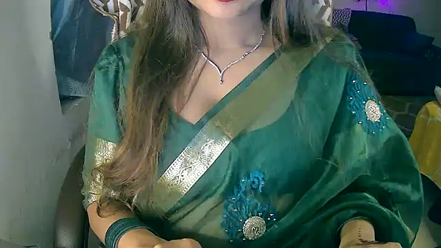 Snapshot of Cute-Tara chatting on October 5, 4:20 pm Cute-Tara online show from October 5, 4:20 pm