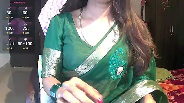 Snapshot of Cute-Tara chatting on March 2, 7:10 am Cute-Tara online show from March 2, 7:10 am