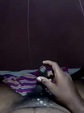 Snapshot of walkollanew99 chatting on December 7, 10:28 am walkollanew99 online show from December 7, 10:28 am