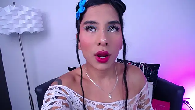 Snapshot of miss__allison chatting on October 1, 11:03 am miss allison online show from October 1, 11:03 am