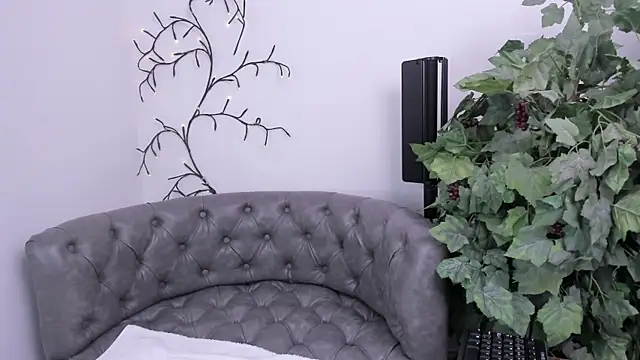 Snapshot of miss__allison chatting on March 20, 11:05 am miss allison online show from March 20, 11:05 am