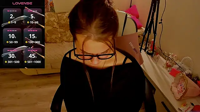 masha19981 online show from March 8, 7:50 pm