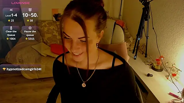 Snapshot of masha19981 chatting on June 12, 8:50 pm masha19981 online show from June 12, 8:50 pm