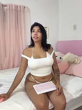 LucyMartelli online show from May 21, 11:40 am