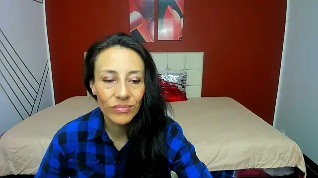 Abrillee1 online show from February 18, 10:47 pm