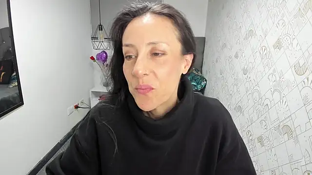 Abrillee1 online show from March 23, 6:47 am