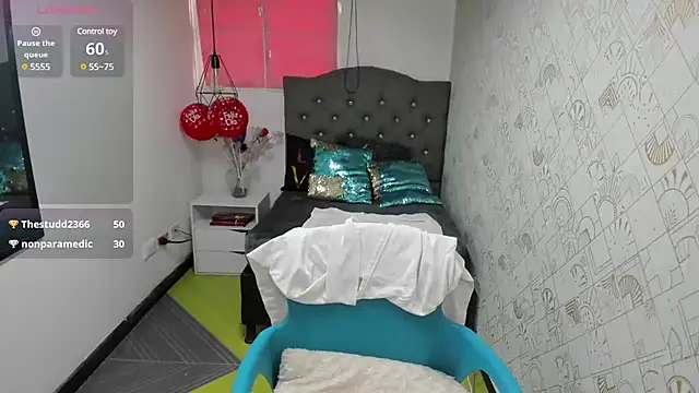 Abrillee1 online show from March 13, 2:44 pm