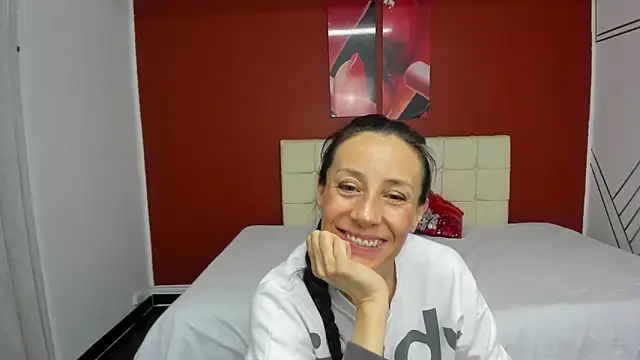 Abrillee1 online show from March 1, 10:31 pm