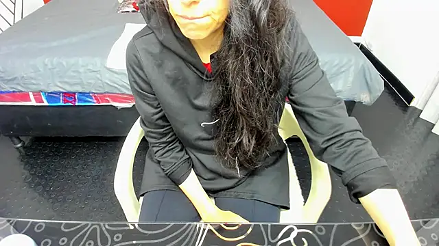 Abrillee1 online show from February 13, 7:42 pm