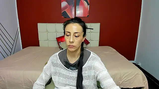 Abrillee1 online show from February 20, 10:48 pm