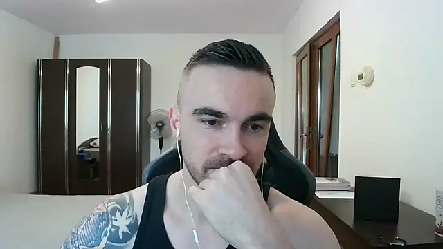 mu5clemania2 online show from December 21, 9:00 am