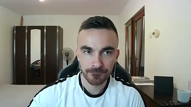 mu5clemania2 online show from December 15, 1:28 pm