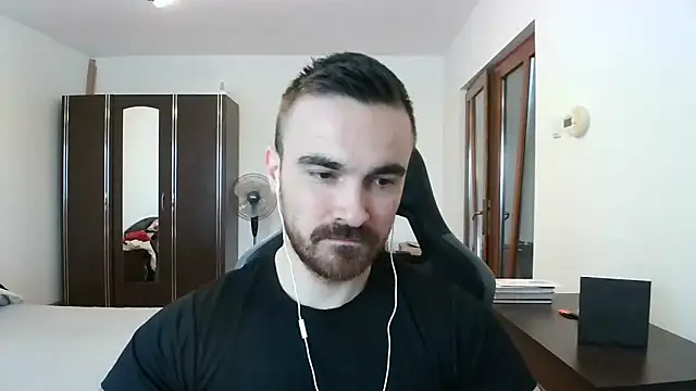 Snapshot of mu5clemania2 chatting on January 19, 7:34 am mu5clemania2 online show from January 19, 7:34 am