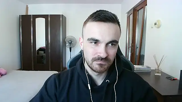 Snapshot of mu5clemania2 chatting on March 1, 1:22 pm mu5clemania2 online show from March 1, 1:22 pm