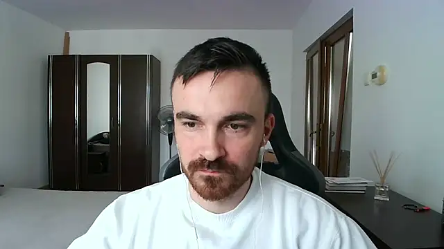 Snapshot of mu5clemania2 chatting on February 23, 7:09 am mu5clemania2 online show from February 23, 7:09 am