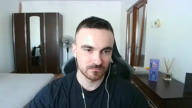 mu5clemania2 online show from April 16, 12:39 pm