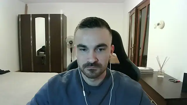 Snapshot of mu5clemania2 chatting on March 2, 9:22 pm mu5clemania2 online show from March 2, 9:22 pm