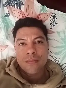 Snapshot of juiba1004 chatting on October 15, 11:40 am juiba1004 online show from October 15, 11:40 am