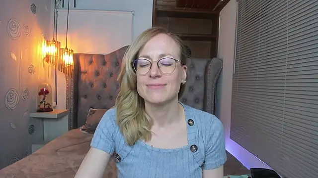 Snapshot of SammySanders chatting on March 21, 11:12 pm SammySanders online show from March 21, 11:12 pm