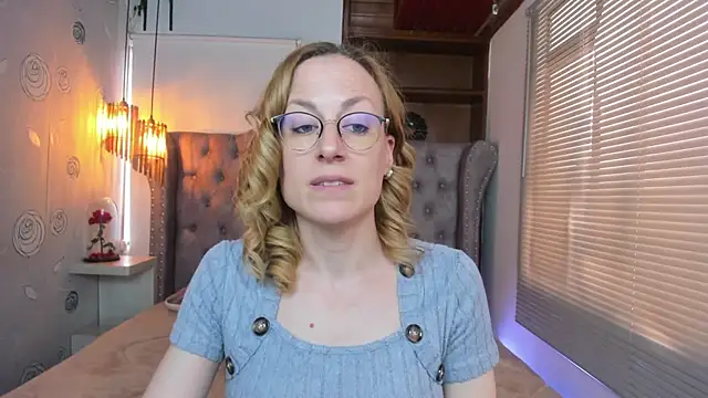 Snapshot of SammySanders chatting on March 18, 8:26 pm SammySanders online show from March 18, 8:26 pm