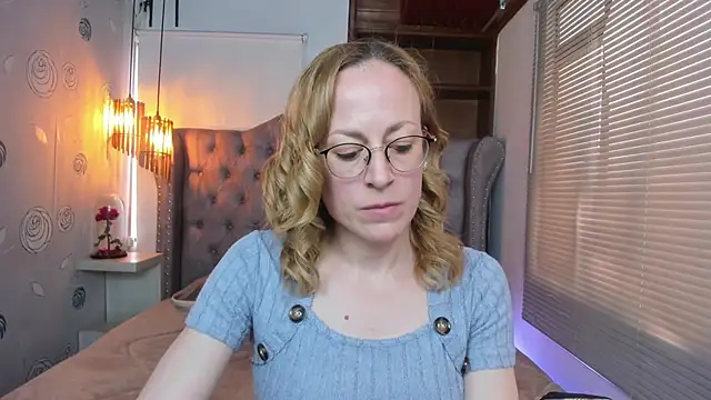 Snapshot of SammySanders chatting on March 18, 5:23 pm SammySanders online show from March 18, 5:23 pm