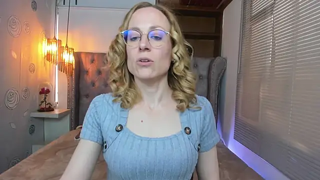 Snapshot of SammySanders chatting on February 25, 8:00 pm SammySanders online show from February 25, 8:00 pm