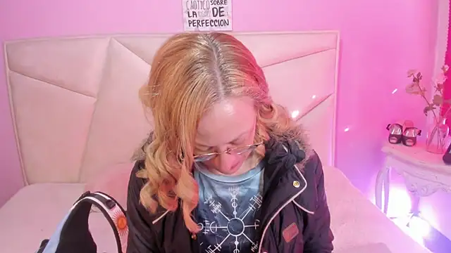 Snapshot of SammySanders chatting on October 4, 12:50 pm SammySanders online show from October 4, 12:50 pm