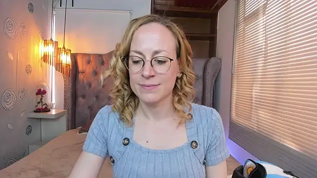 Snapshot of SammySanders chatting on March 12, 8:09 pm SammySanders online show from March 12, 8:09 pm