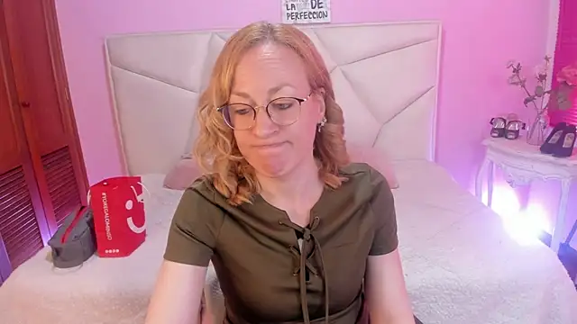 Snapshot of SammySanders chatting on December 1, 4:41 pm SammySanders online show from December 1, 4:41 pm