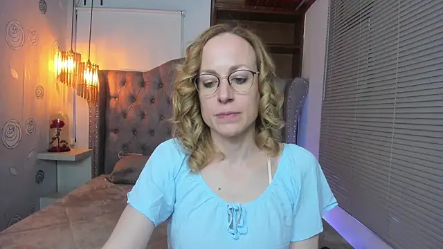 Snapshot of SammySanders chatting on February 21, 11:10 pm SammySanders online show from February 21, 11:10 pm