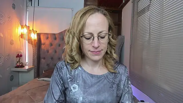 Snapshot of SammySanders chatting on March 8, 12:30 pm SammySanders online show from March 8, 12:30 pm